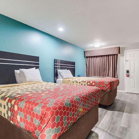 Econo Lodge Houston Brookhollow Exteriör bild