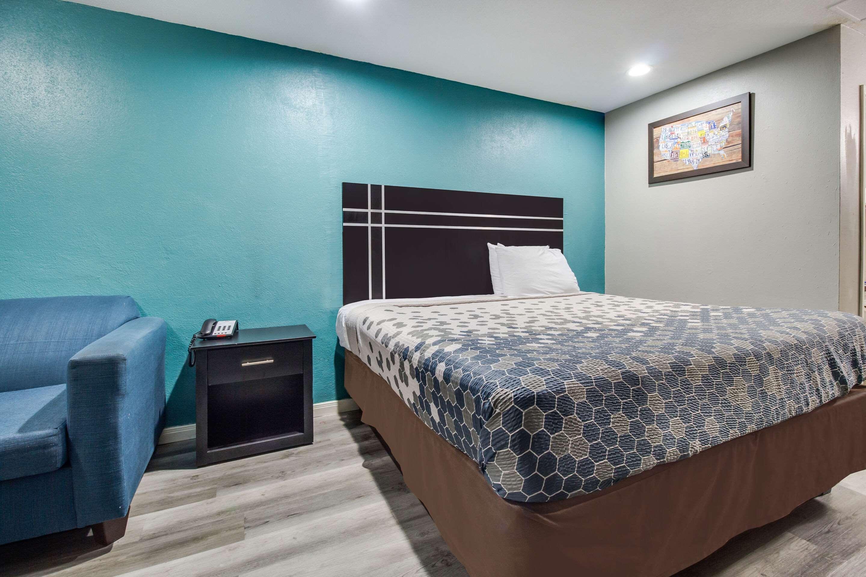 Econo Lodge Houston Brookhollow Exteriör bild