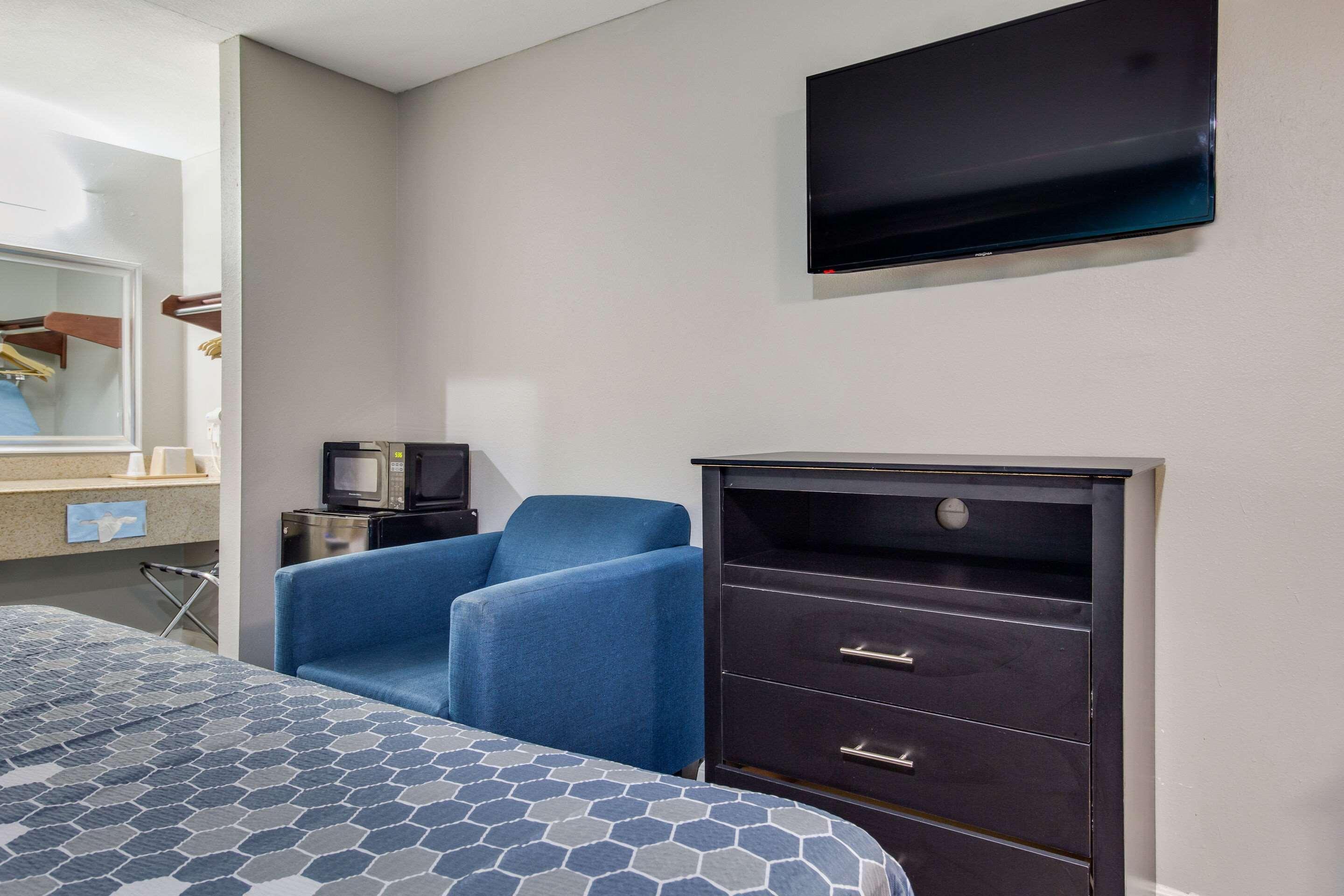 Econo Lodge Houston Brookhollow Exteriör bild