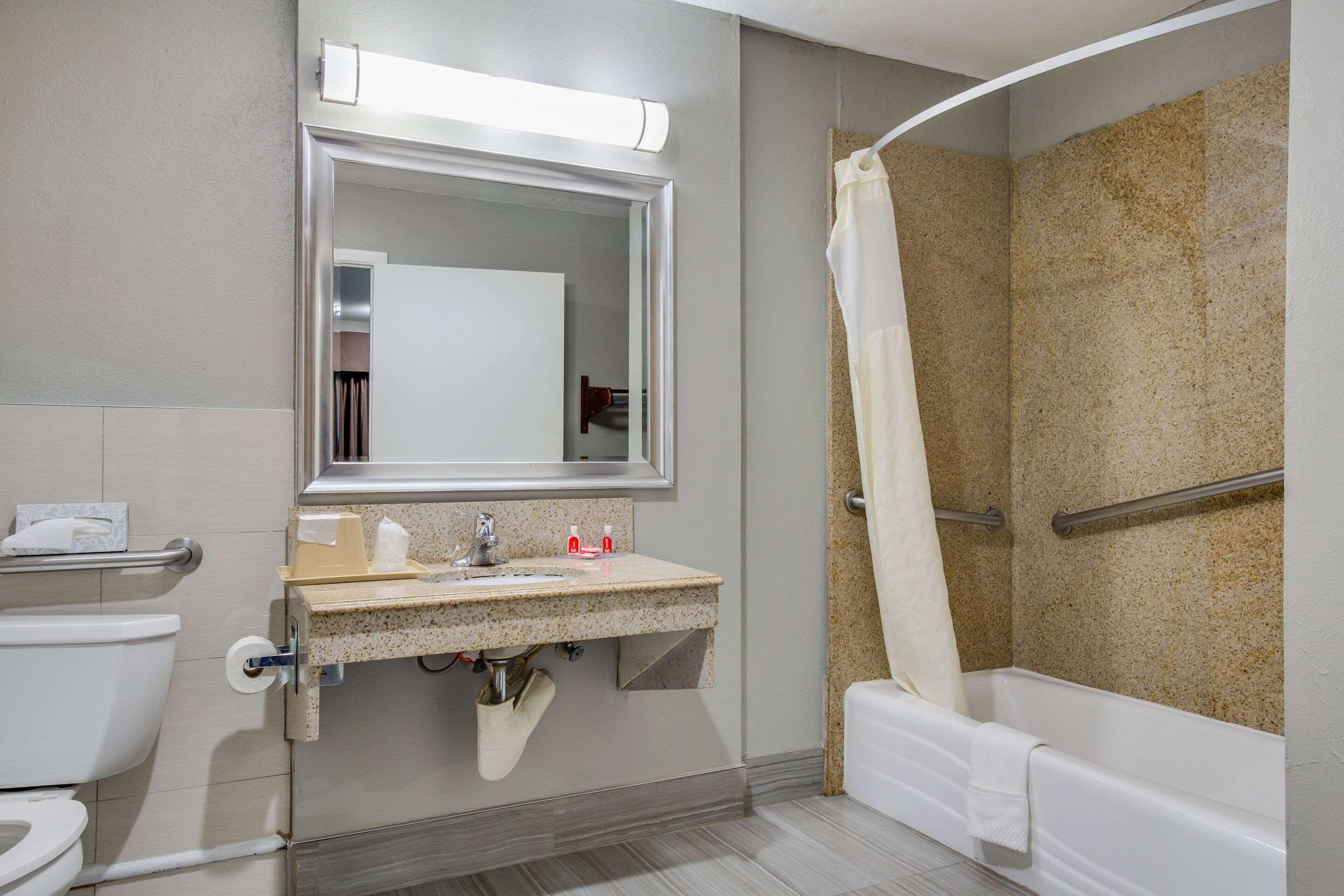 Econo Lodge Houston Brookhollow Exteriör bild