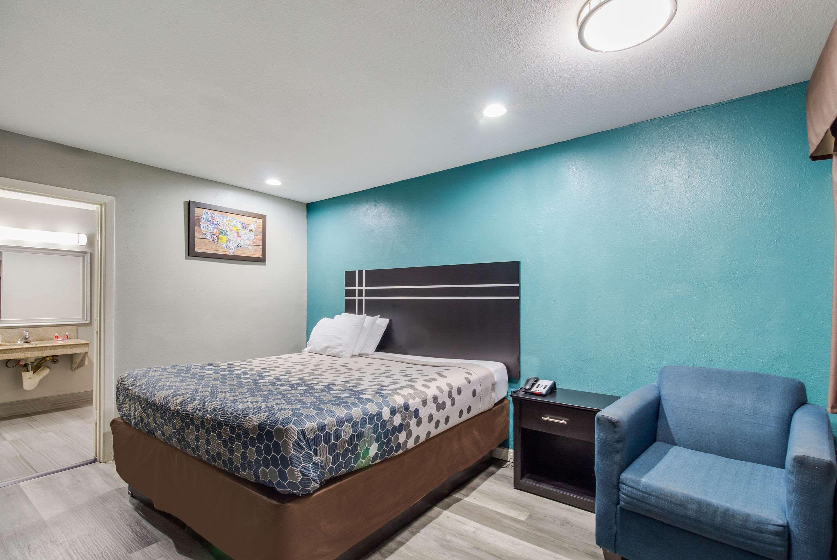 Econo Lodge Houston Brookhollow Exteriör bild