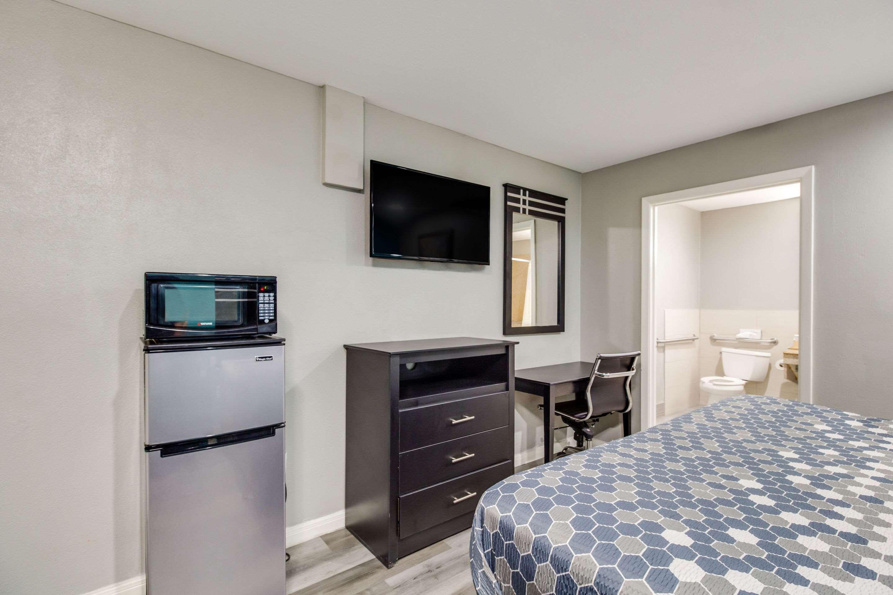 Econo Lodge Houston Brookhollow Exteriör bild